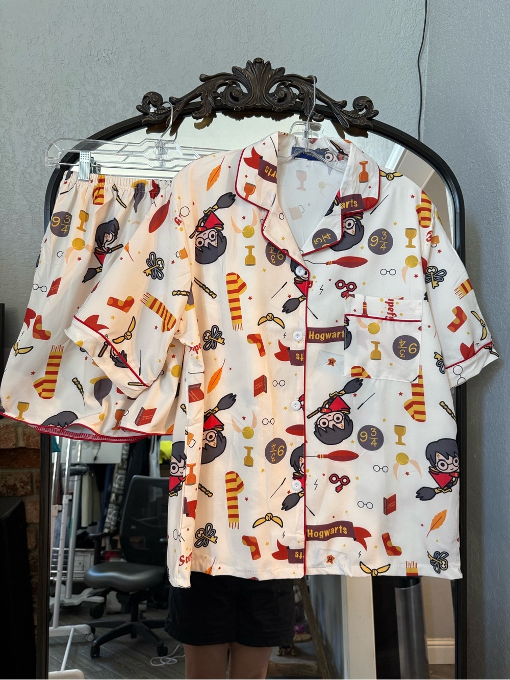 Cream colored Wizard Print Pajama Set - Hogwarts Theme - Picture 2 of 4